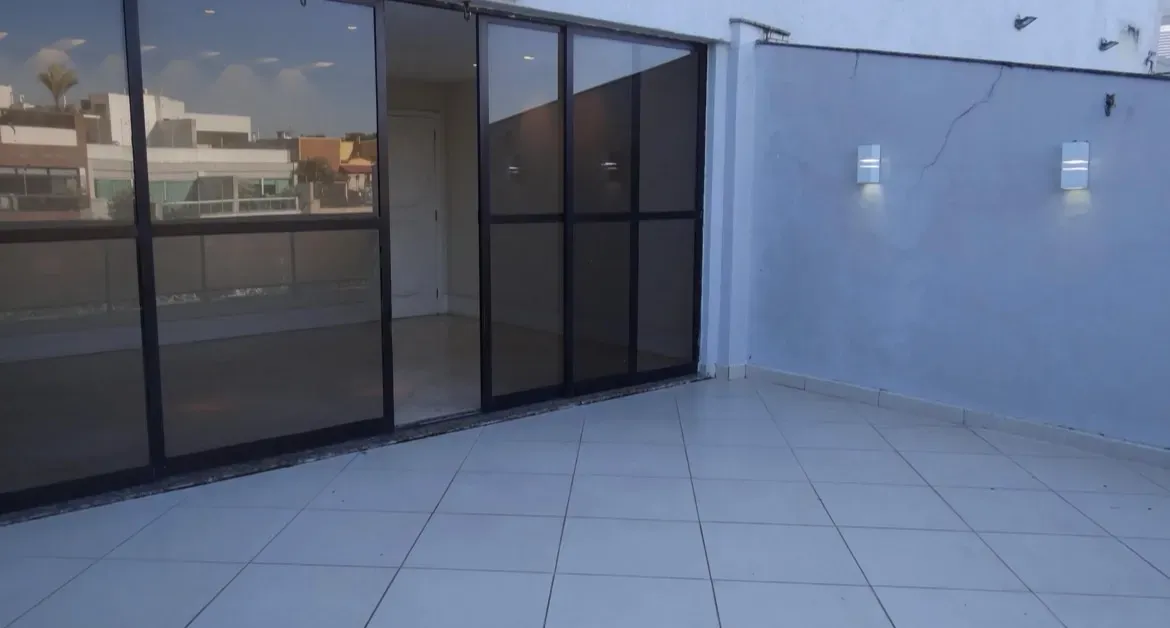 Apartamento de 185 m² com 3 quartos e 5 banheiros — photo 22
