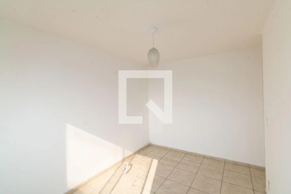 2-bedroom apartment with an open-plan kitchen — photo 37