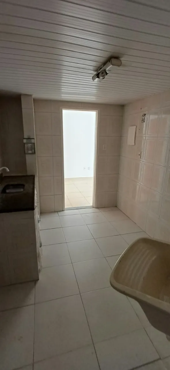 Apartamento com 2 quartos e 2 banheiros com box de vidro — photo 7