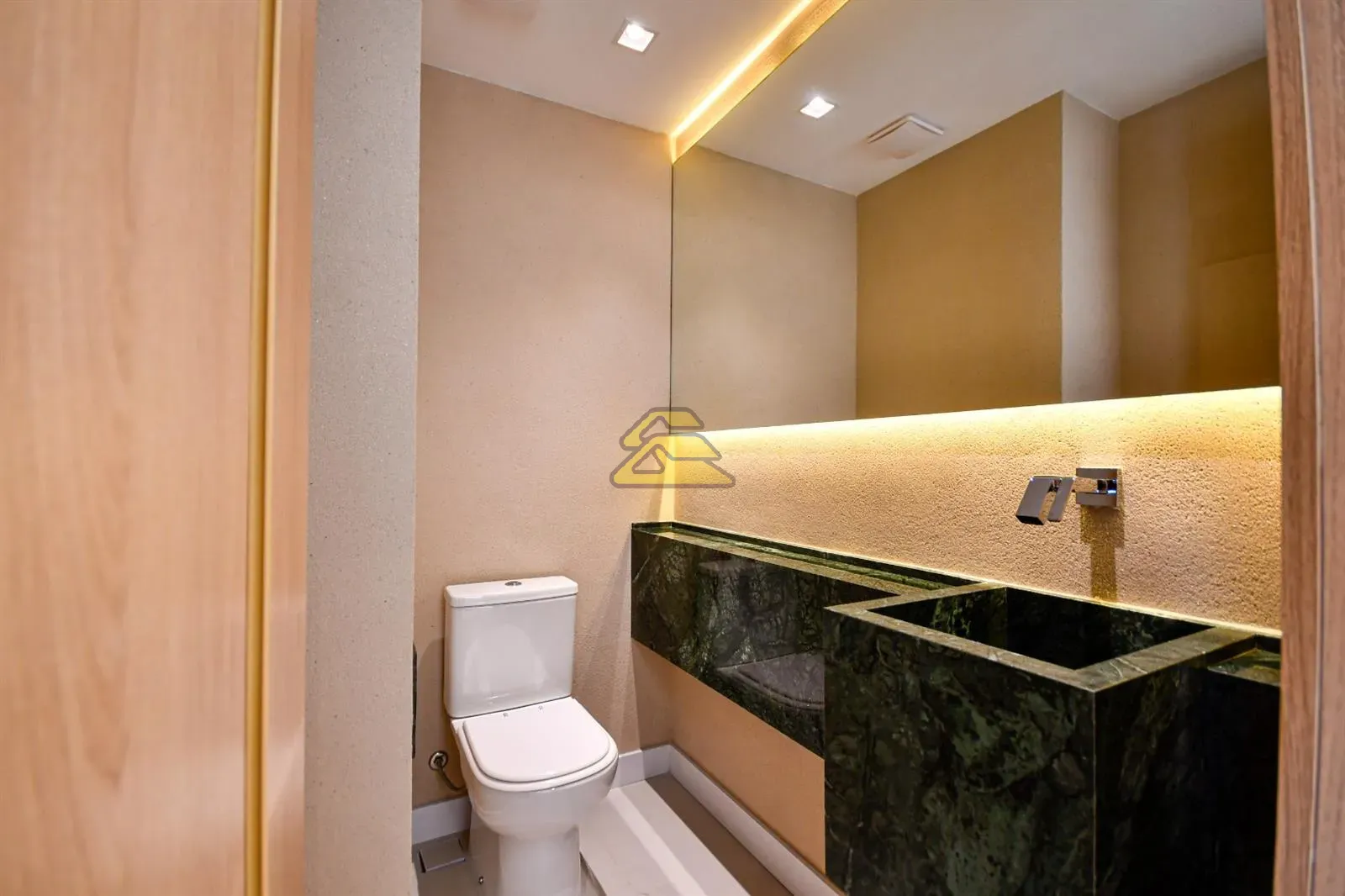 Apartamento mobiliado de 2 quartos com 2 suítes e varanda — photo 35