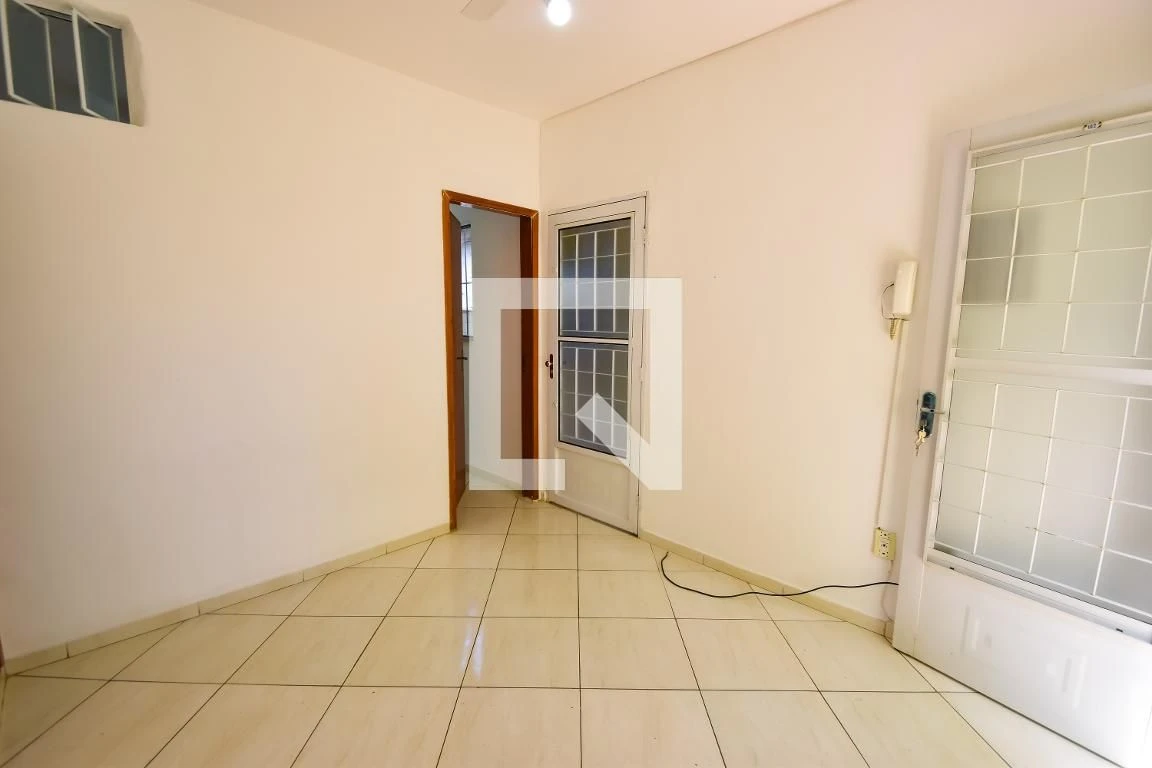 Casa de 40 m² com jardim e máquina de lavar — photo 19
