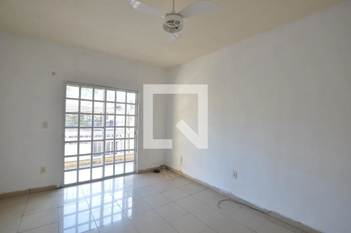 Rental apartment with 2 bedrooms and a balcony — photo 7