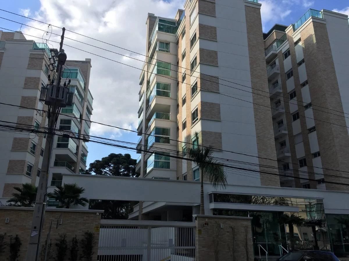 3-bedroom apartment with balcony and built-in grill — photo 12