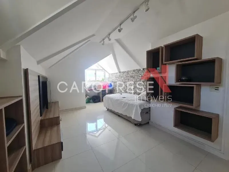 Casa com 4 quartos e 5 banheiros, com 2 vagas — photo 2