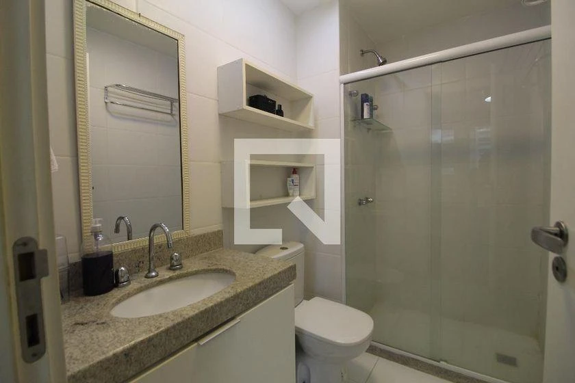 2-bedroom apartment in a building with a gym — photo 35