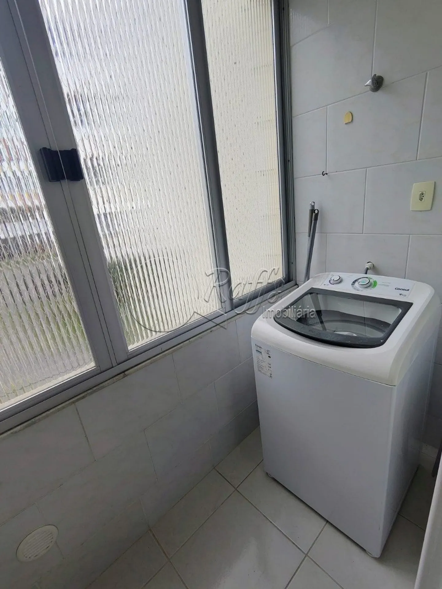 2-bedroom apartment with 64 m² and a glass shower box — photo 12