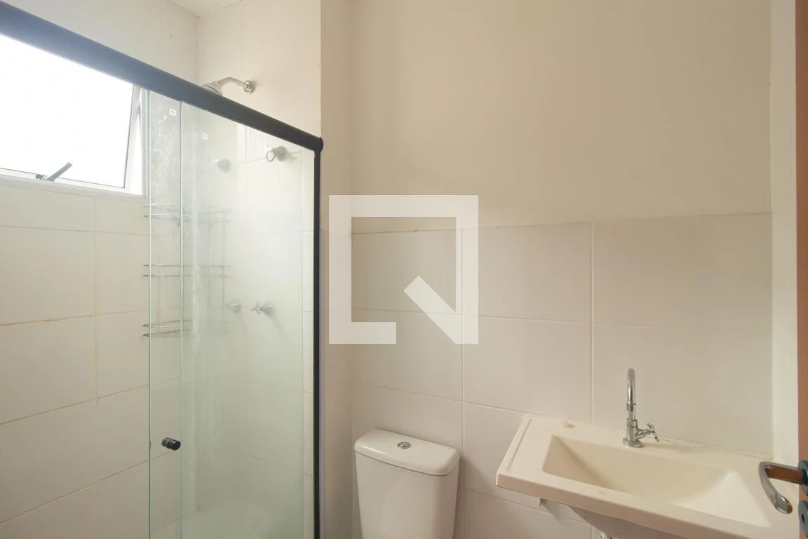 Apartamento de 2 quartos em condomínio com piscina — photo 17