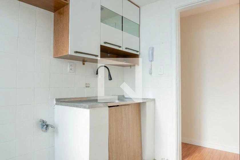 Apartment, 46 m², with wood or laminate floors — photo 22