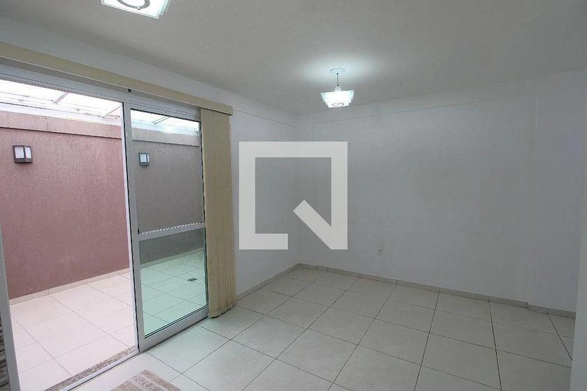Засклений балкон та 3 спальні: будинок 96 м² — photo 37