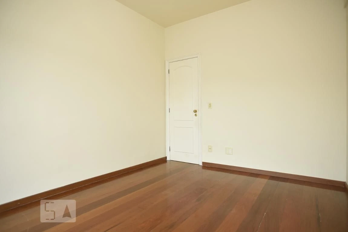 4-bedroom apartment (2 en-suite) with separate kitchen — photo 63