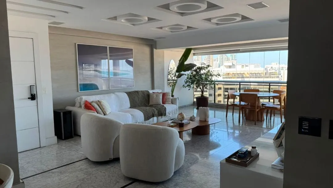 Departamento amueblado, 105 m², con vista al agua