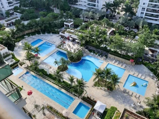 Glass-enclosed balcony in a 2-bedroom apartment, 78 m² — photo 9