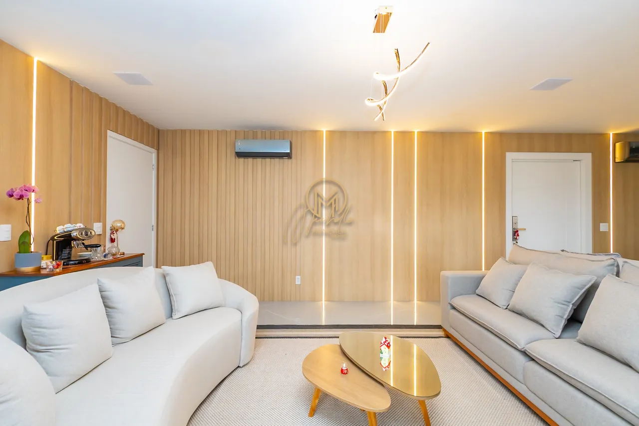 260 m² apartment with 4 bedrooms and 5 bathrooms — photo 15
