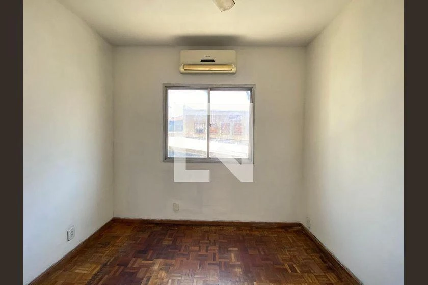 Apartamento com piso de madeira ou laminado, Méier — photo 25