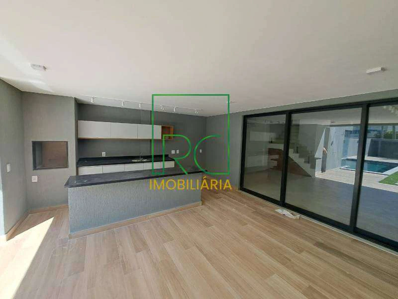 Furnished gated house with 5 en-suite bedrooms and 470 m² — photo 2