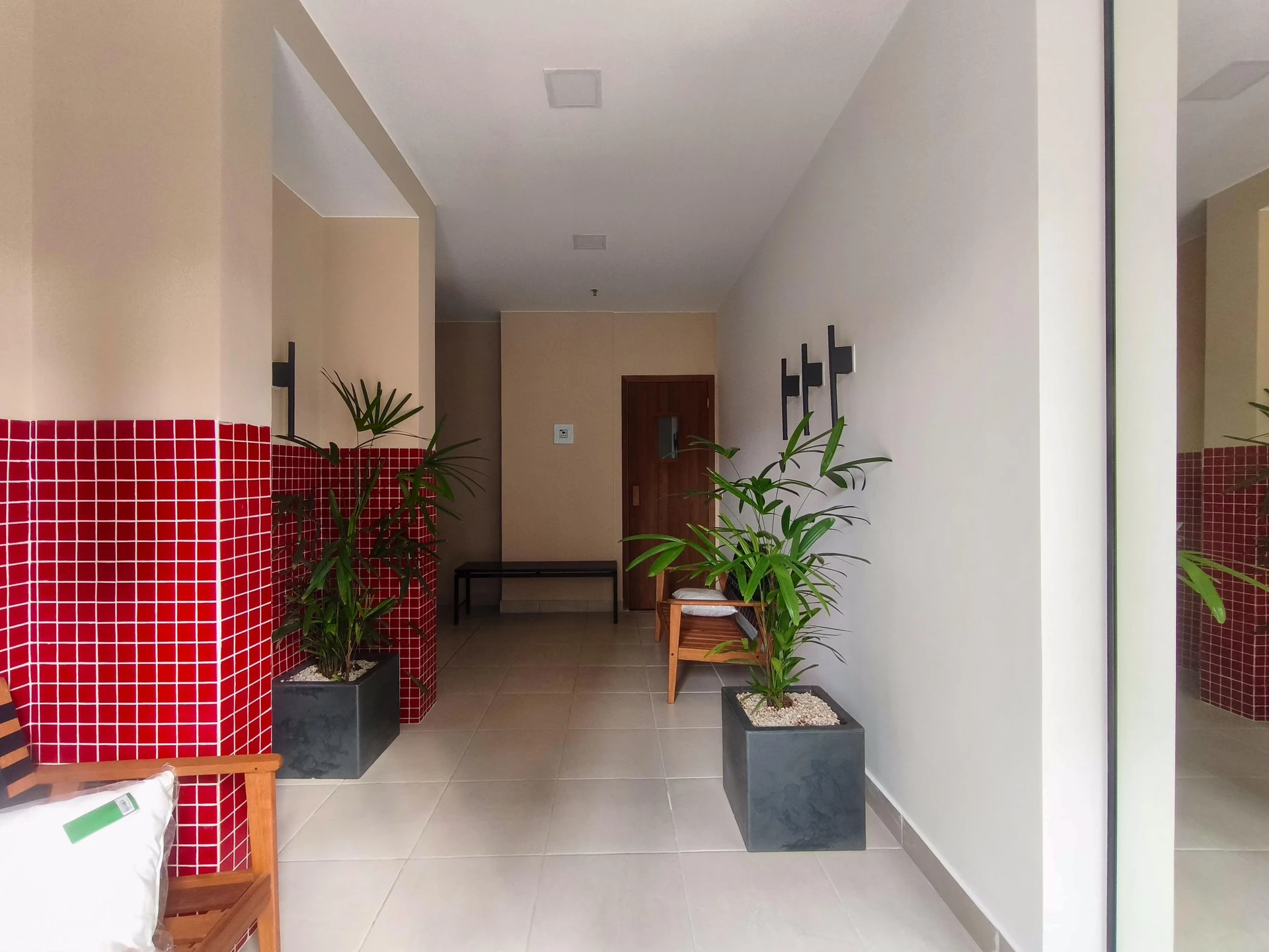 Apartamento mobiliado de 2 quartos em condomínio com sauna — photo 17