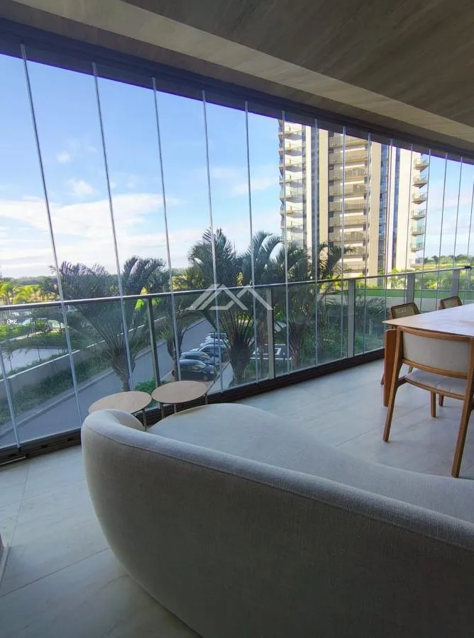 4-bedroom unfurnished apartment with glassed balcony — photo 17