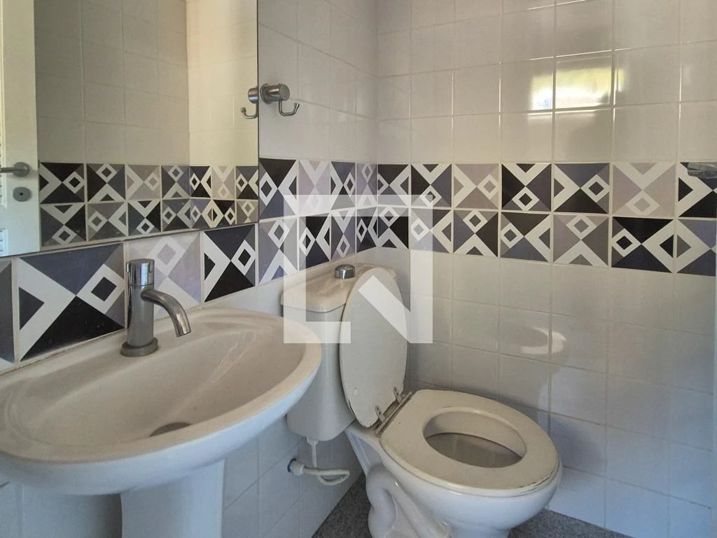 Casa de 4 dormitorios con balcón y 3 plazas de parking — photo 2