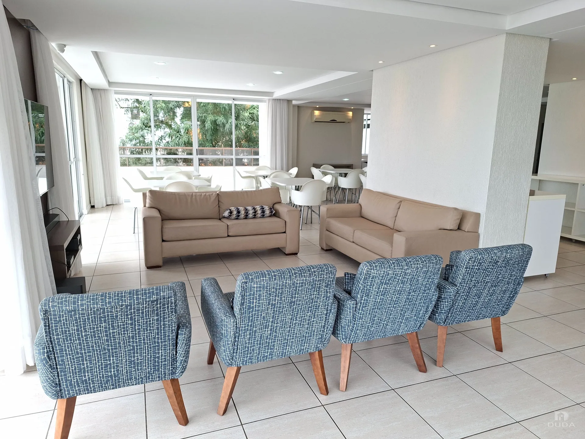 Вид на воду и 2 спальни: квартира 75 м² — photo 2