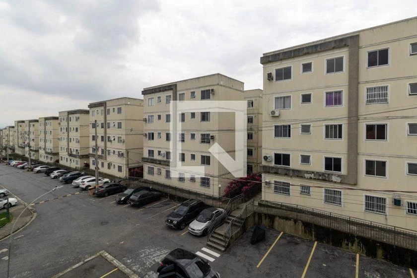 2-bedroom apartment in a building with a gym — photo 9