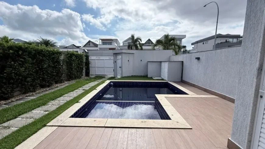 House, 350 m², with a grill on the balcony — photo 17