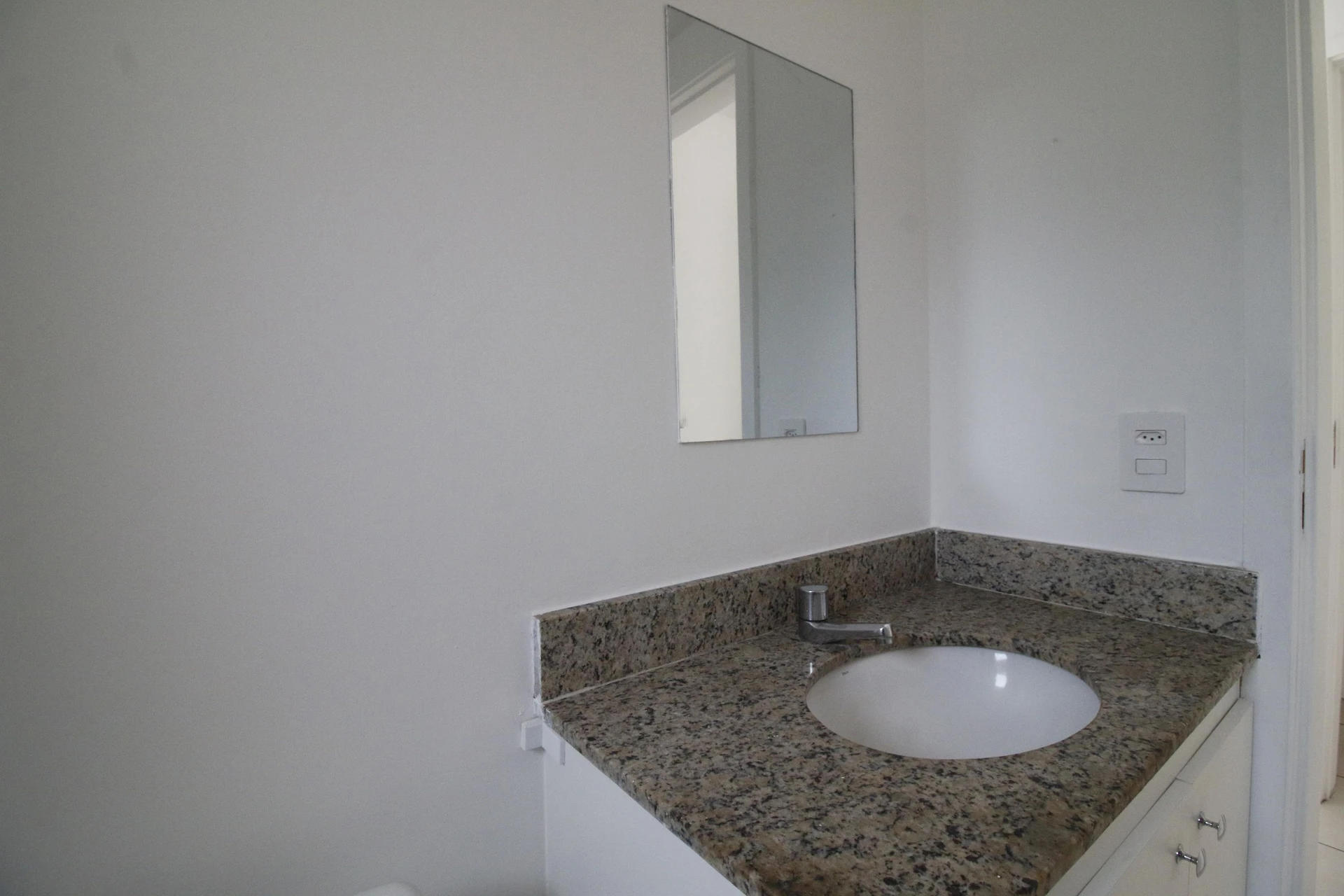 Washing machine in a 3-bedroom apartment, 79 m² — photo 22