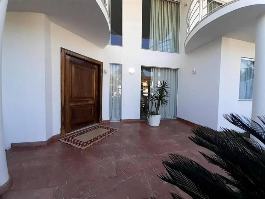 Меблированный дом 700 м²: 5 спален-сюит и 10 ванных — photo 29