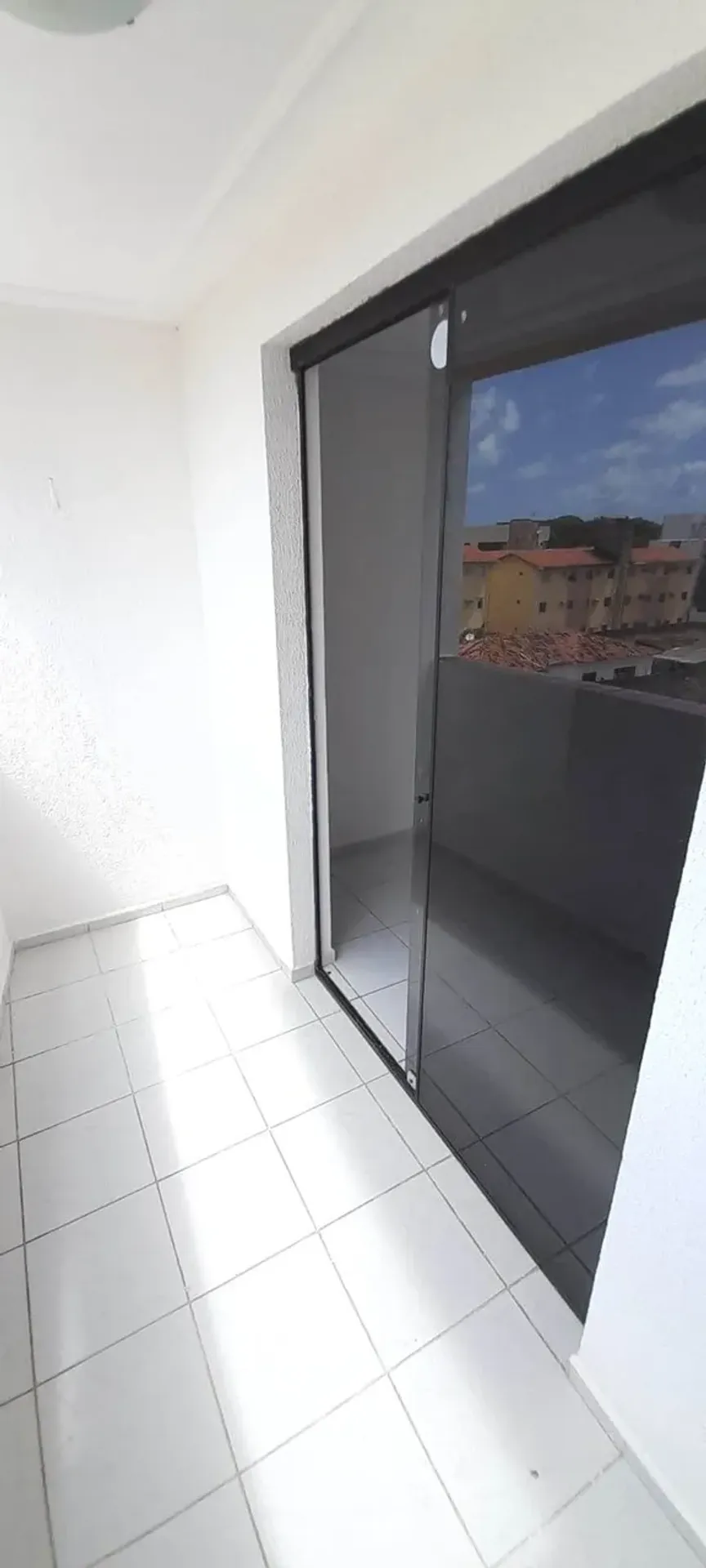 Квартира с 3 спальнями и 1 ванной в suite