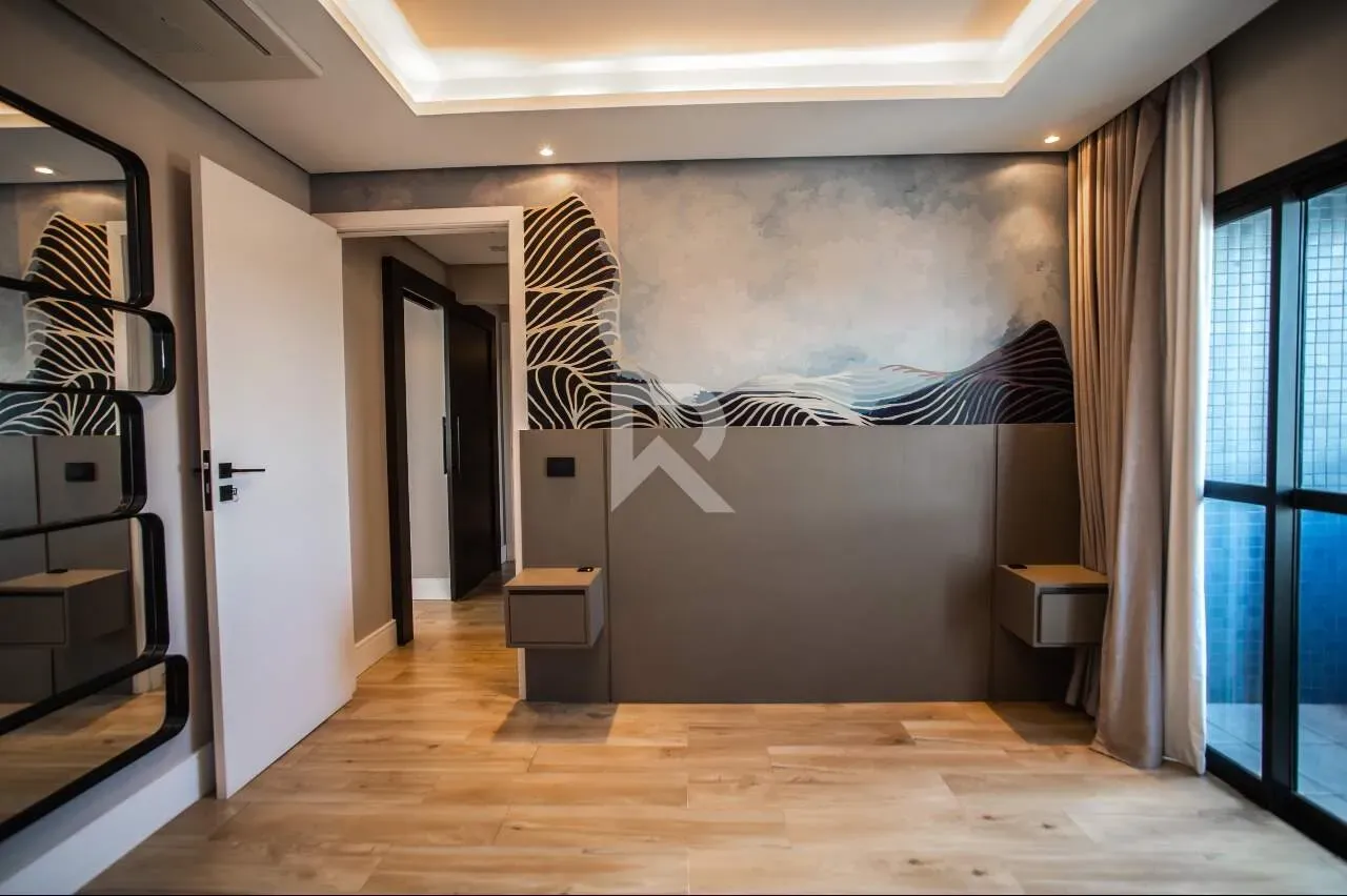 Apartment with 4 bedrooms, 3 en-suites and 463 m² — photo 39
