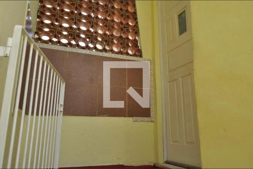 House, 85 m², with wood or laminate floors — photo 30