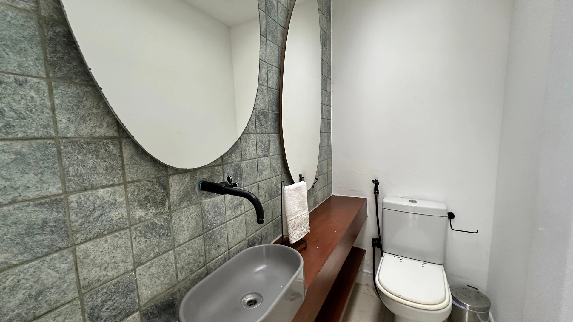 Furnished house, 360 m², with a walk-in closet — photo 8