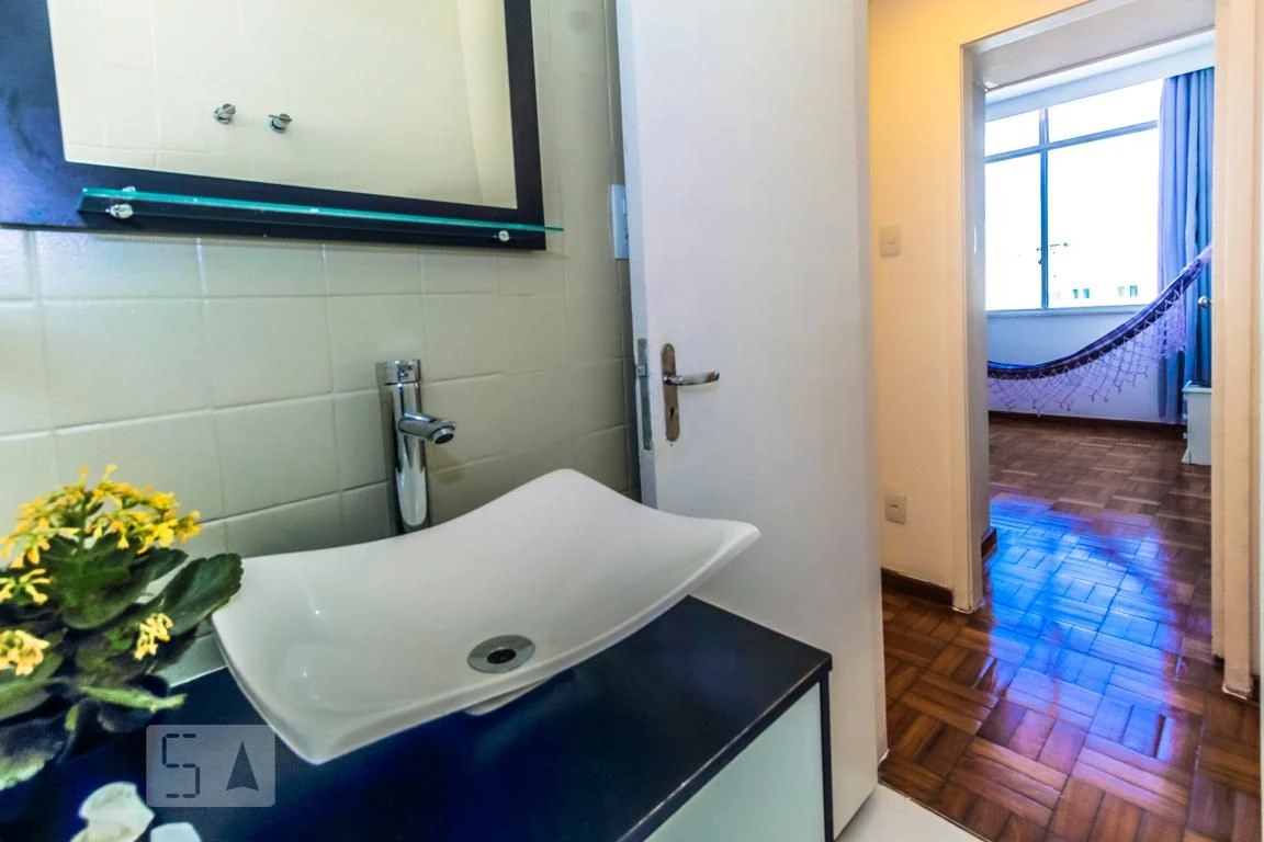 Furnished 4-bedroom apartment with 3 bathrooms — photo 19