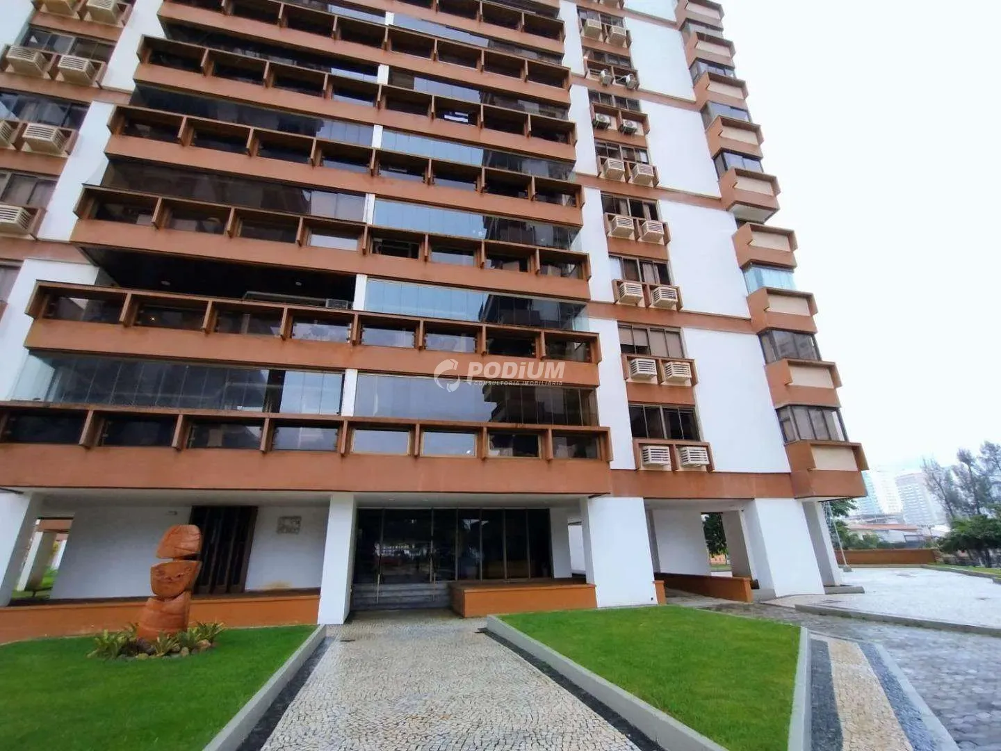 4-bedroom apartment with sauna in the building and 180 m² — photo 31