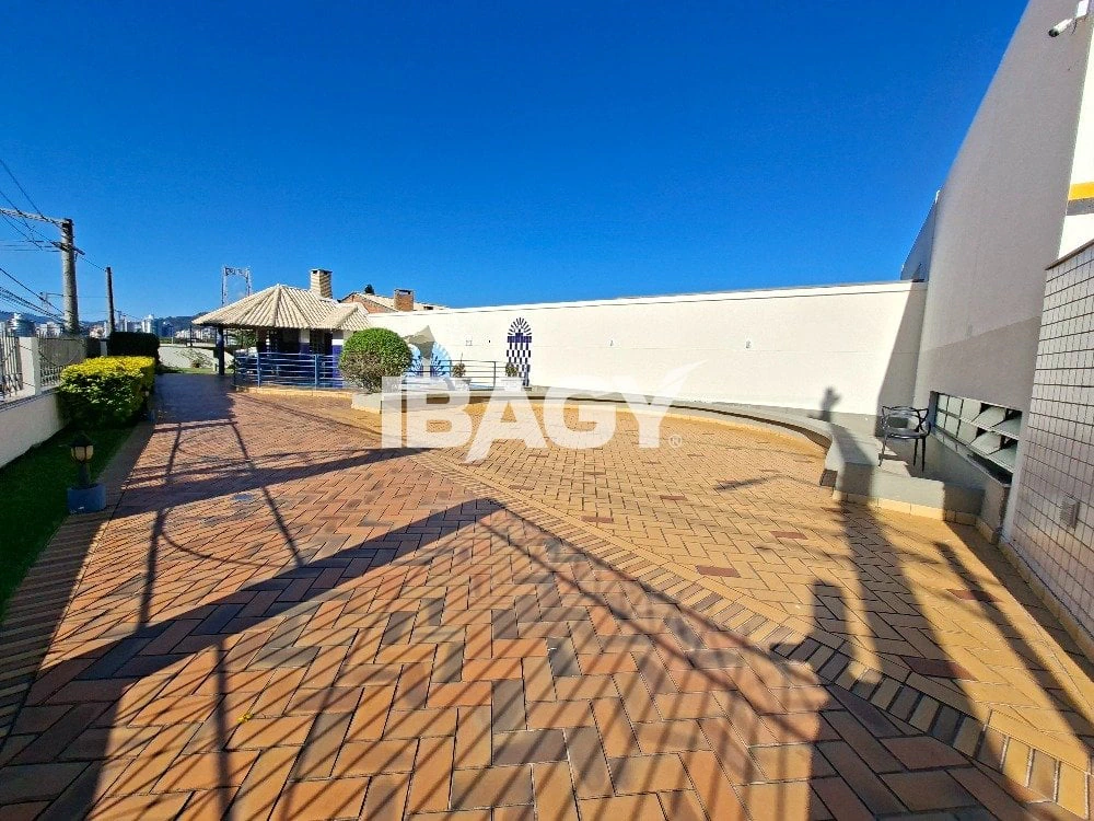 98 m² apartment with a private BBQ and a private pool — photo 16
