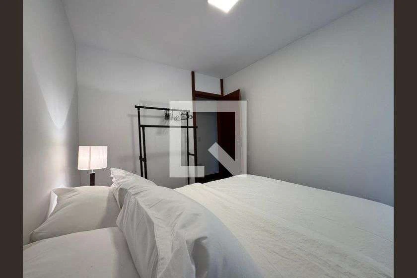 4-bedroom apartment with a balcony and 180 m² — photo 18