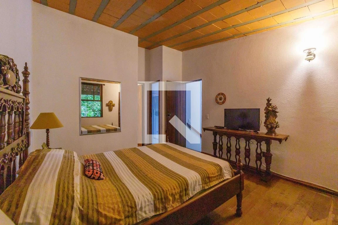 4-bedroom house with a walk-in closet in Rio de Janeiro — photo 64