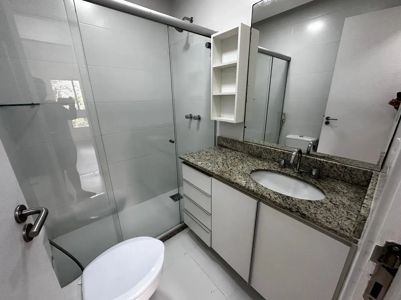 3-bedroom apartment, 1 with its own bathroom, 98 m² — photo 11