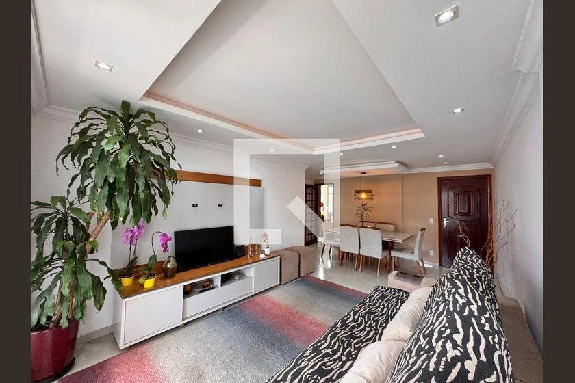 Glass-enclosed balcony in a 2-bedroom apartment, 115 m² — photo 6