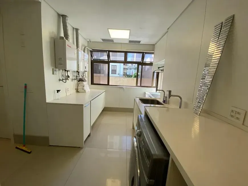 Apartamento sin muebles con 4 dormitorios y 5 baños — photo 63