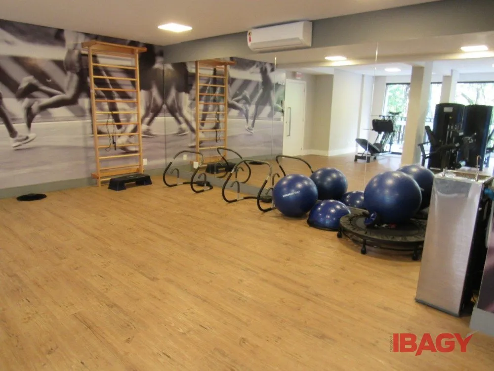 2-bedroom apartment in a building with a sauna — photo 29