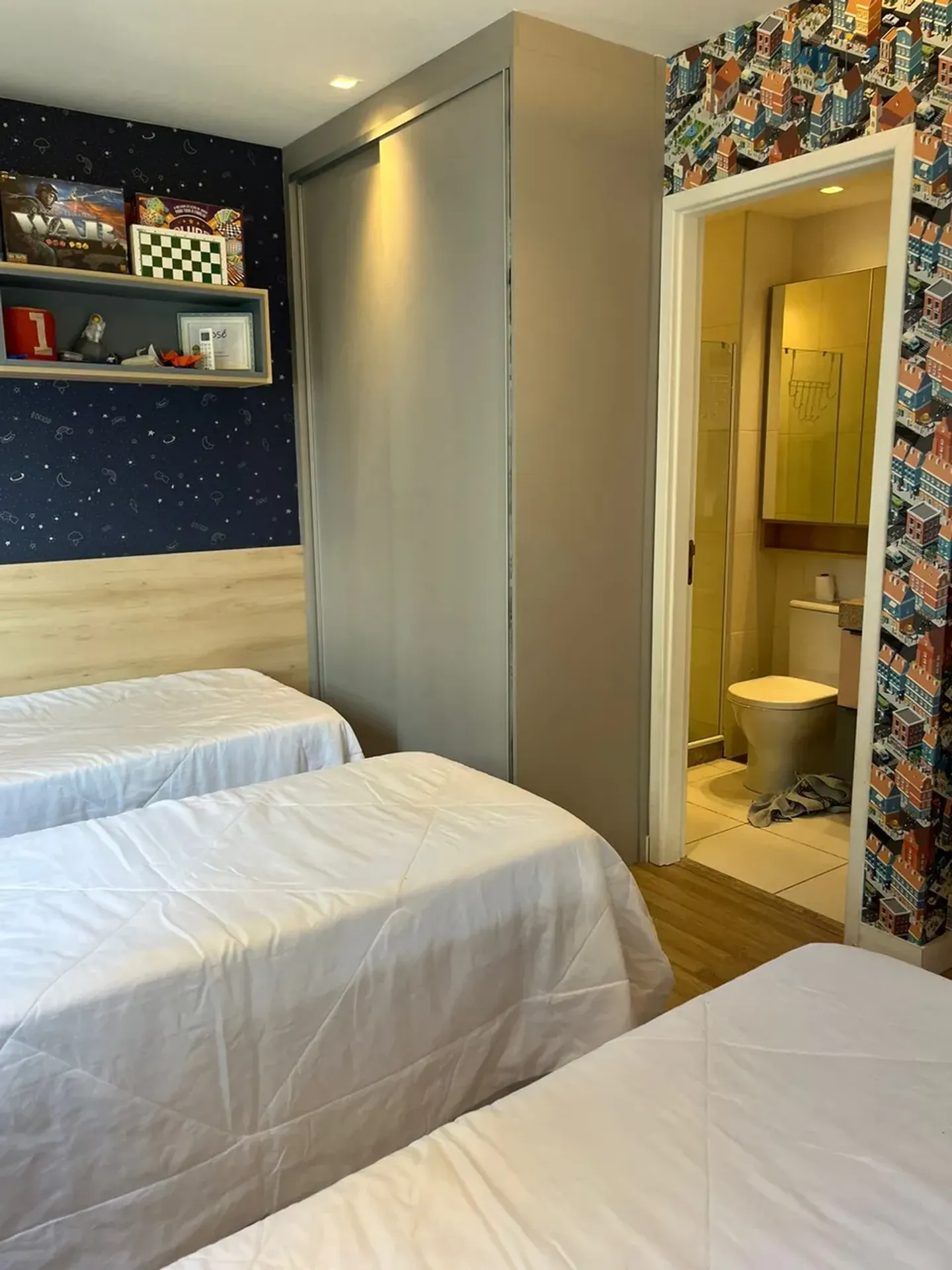 Apartamento amueblado de 4 dormitorios con vistas — photo 44