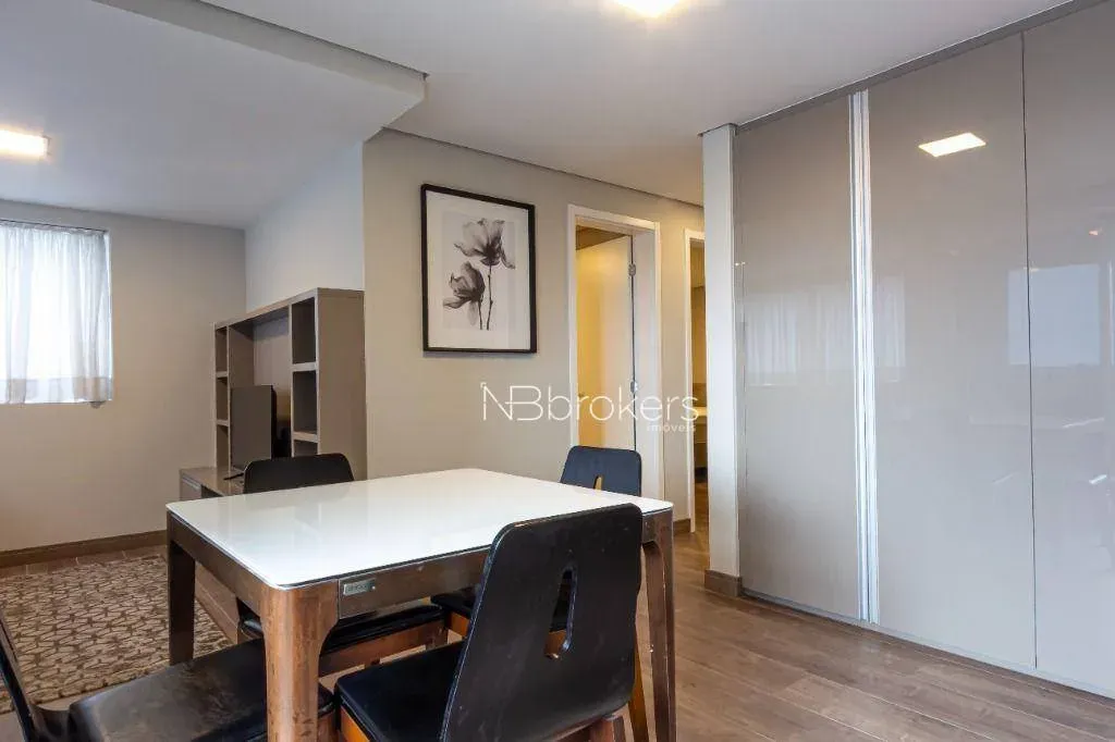 Furnished 2-bedroom apartment with private garden — photo 2