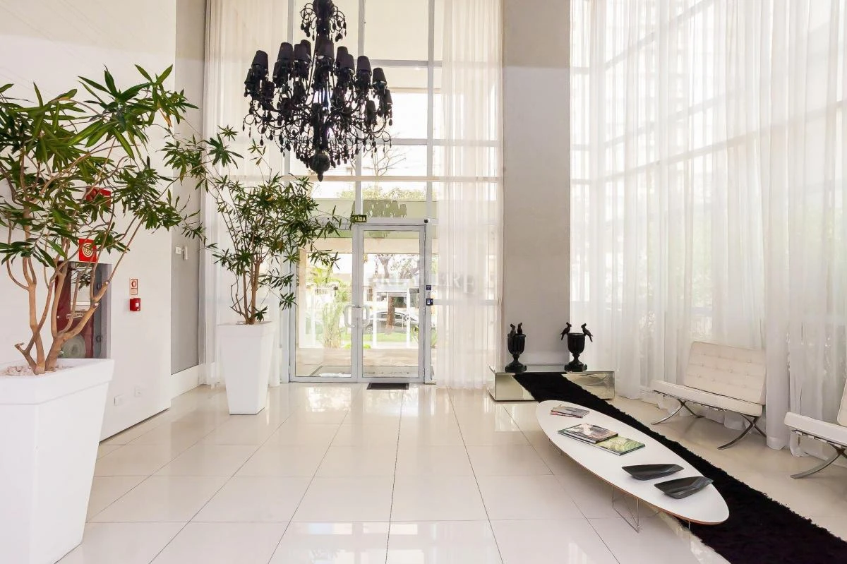 112 m² apartment with a bathtub and floor-to-ceiling windows — photo 34