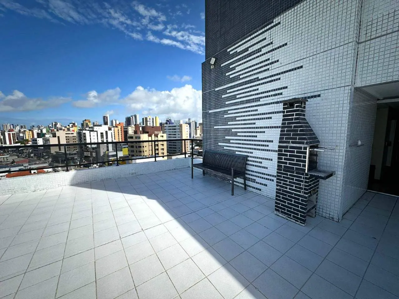 Мебльована квартира 56 м² з 2 кімнатами й 1 паркомісцем — photo 15