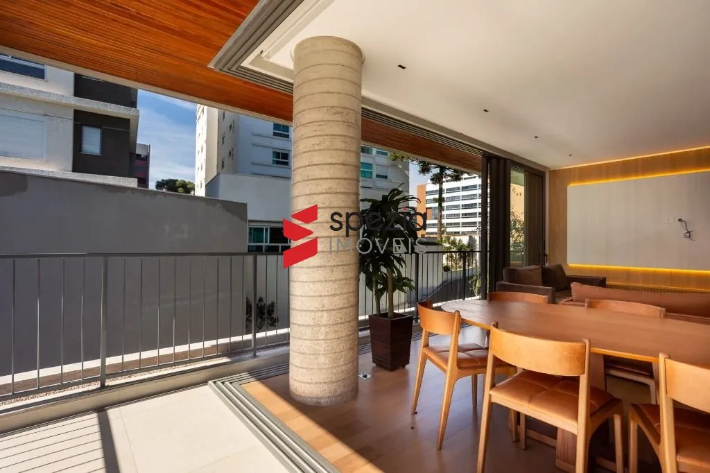 3-bedroom apartment with a grill on the balcony in Curitiba — photo 23