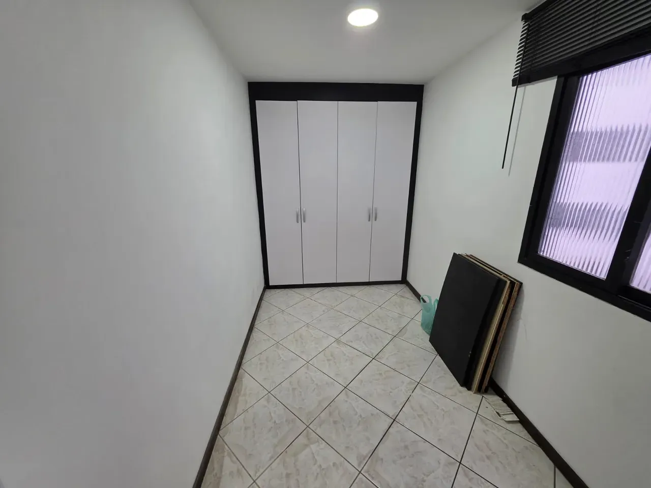 3-bedroom apartment, 1 with its own bathroom, 127 m² — photo 18