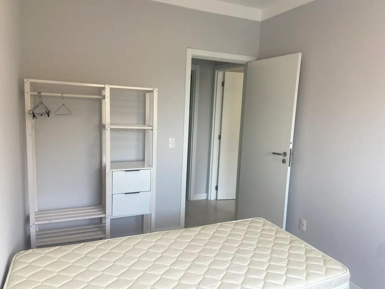 2-bedroom apartment in a building with a gym — photo 17