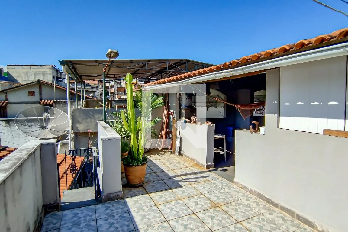 Furnished house with 4 bedrooms and private garden — photo 25