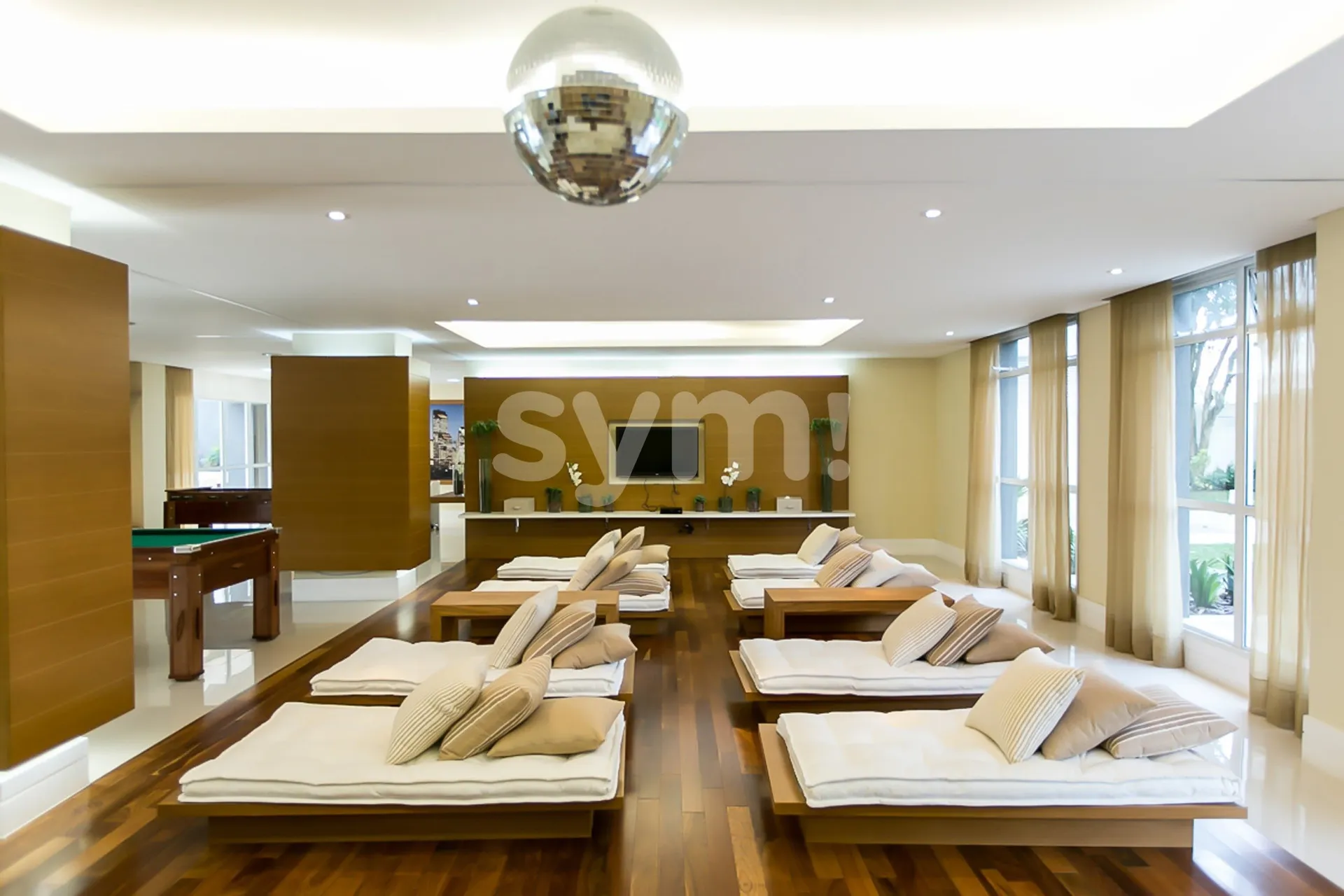 256 m² apartment with 3 en-suite bedrooms and enclosed balcony — photo 29