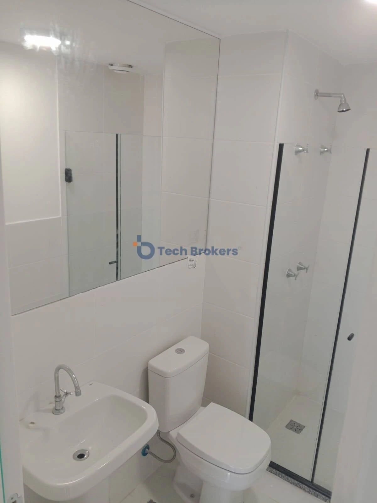Apartment, 83 m², with a glass-enclosed balcony — photo 6